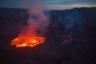 יהודי נידון למוות עם חבריו; הישראלים שחילצו אותו נעצרו