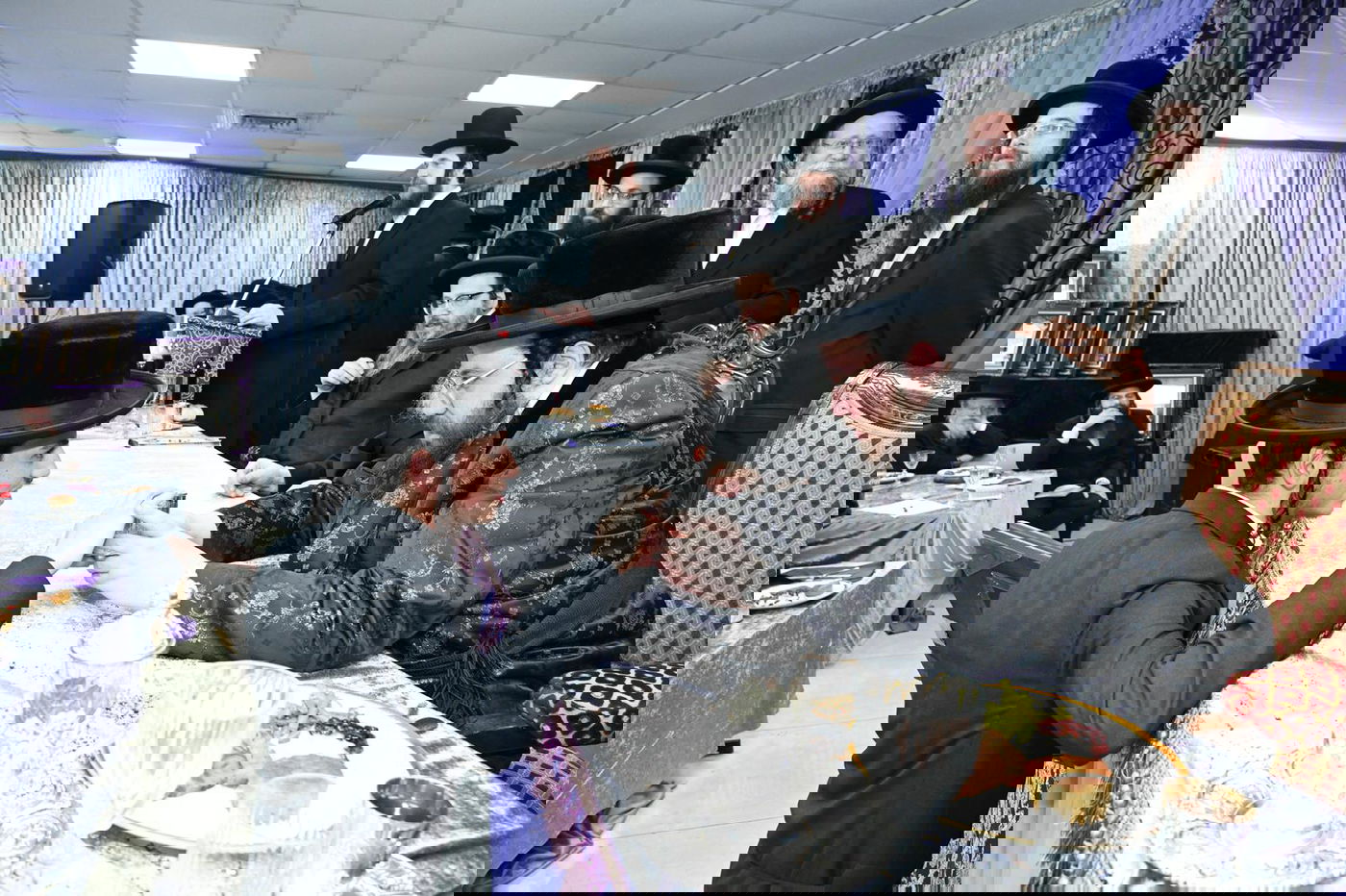 בישיבת שומרי אמונים חגגו סיום שני מסכתות