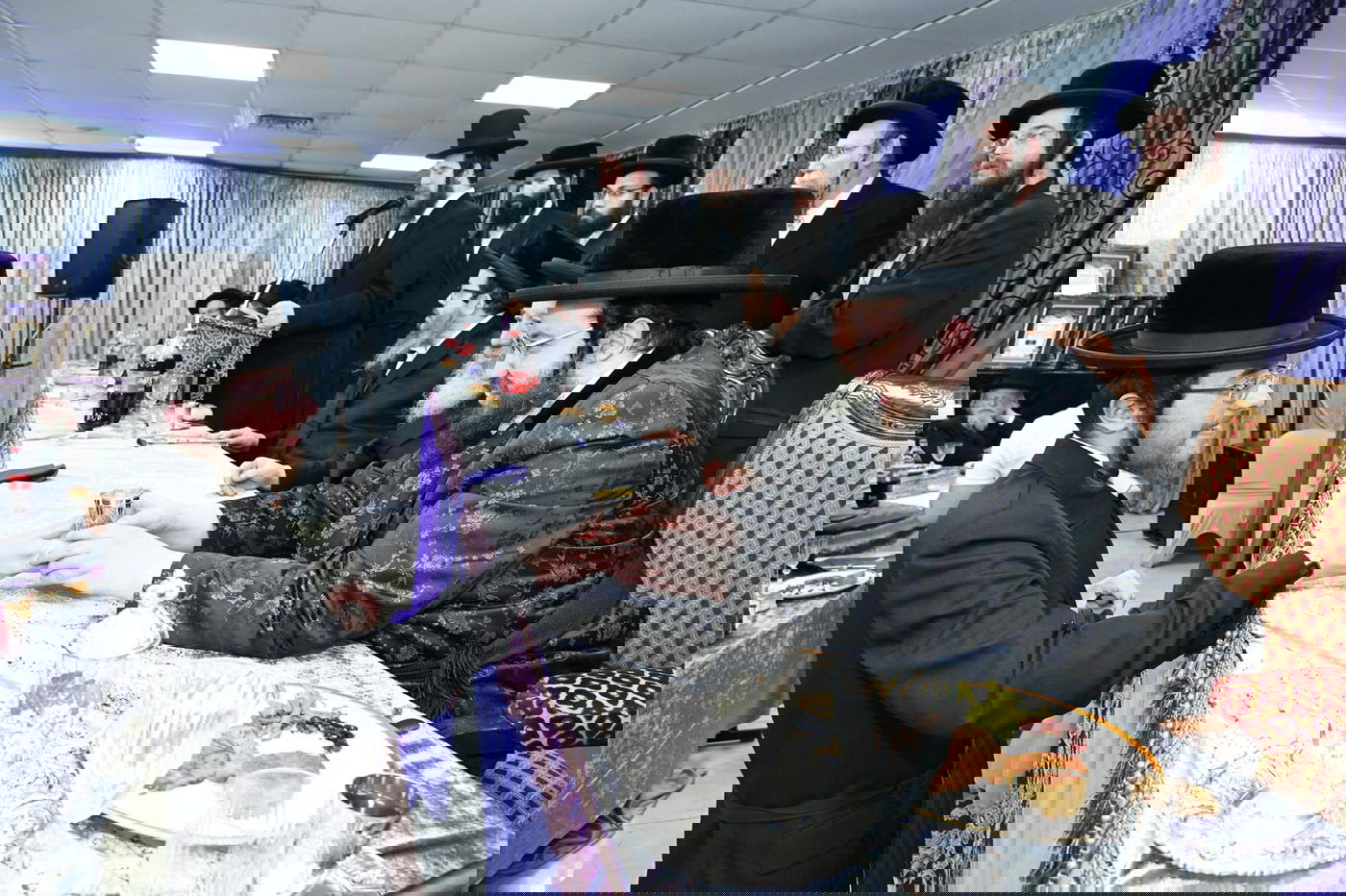 בישיבת שומרי אמונים חגגו סיום שני מסכתות