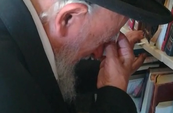 הגר"ש בעדני פרץ בבכי: "רחם על הרווקים והרווקות"