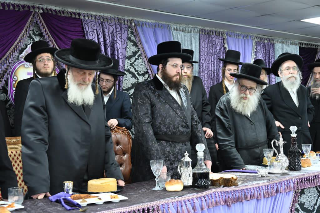 מעמד כבוד התורה בישיבת 'חוקי חיים' - שומרי אמונים