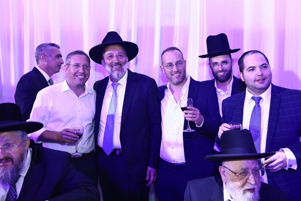 אריה דרעי חיתן את בת הזקונים, כולם השתתפו