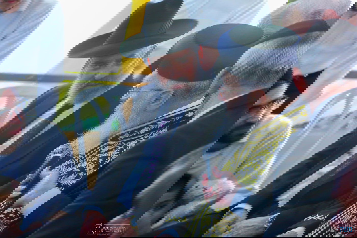 בניחום אבלים במשפחת דיעי: הראש"ל הפציר בבן לכהן תחת אביו