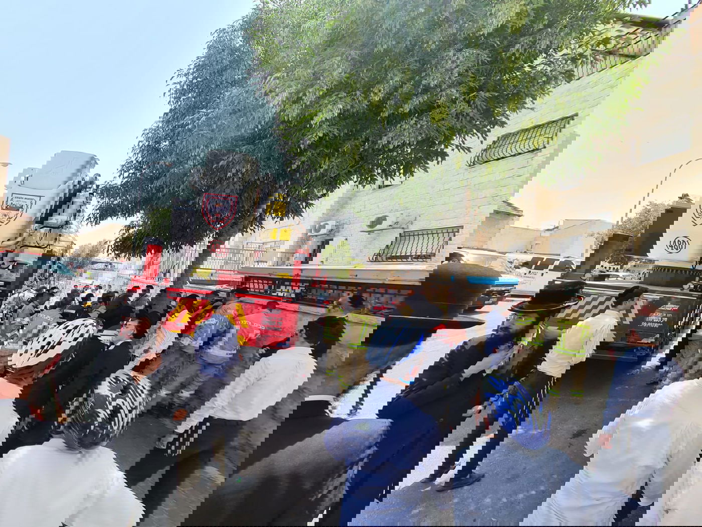 שריפה גדולה: תושבים פונו מבתיהם בבית שמש