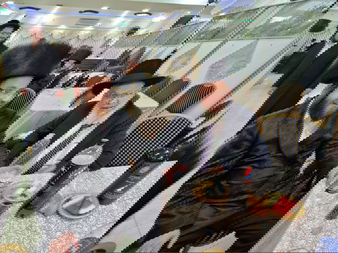 הסופר וסגן ראש העיר חיתן את בתו • תיעוד