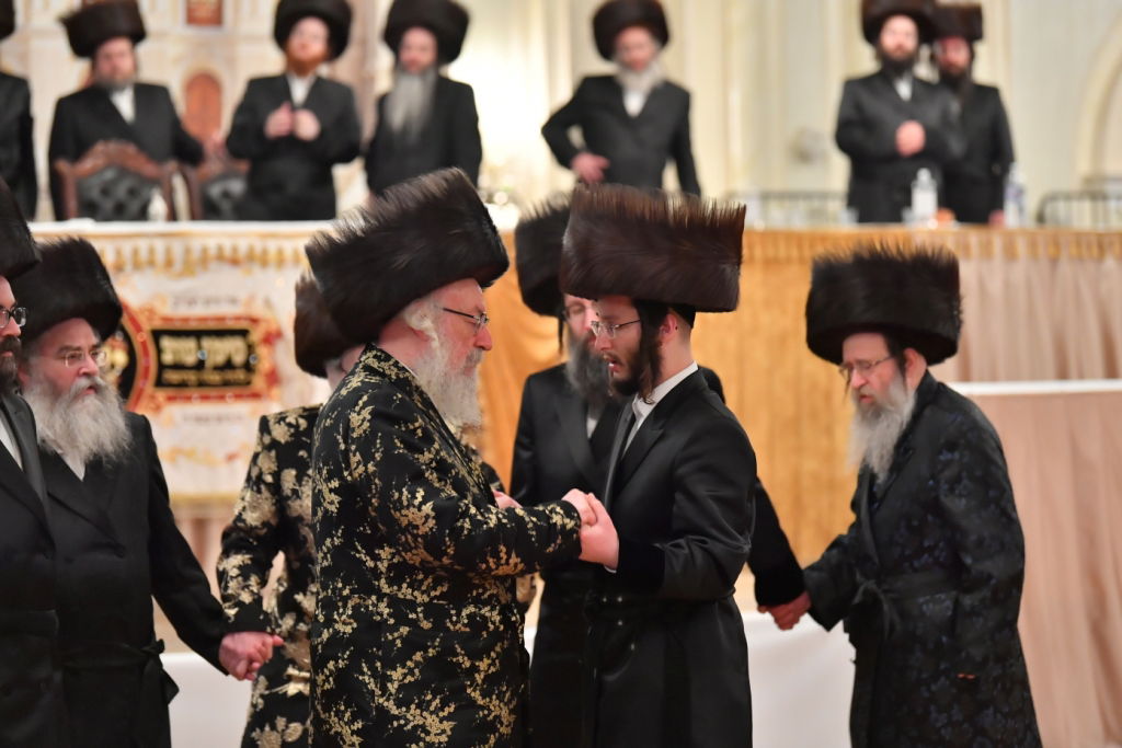 לקראת החתונה בארה"ב: מעמד ה'חתן מאהל' בויז'ניץ