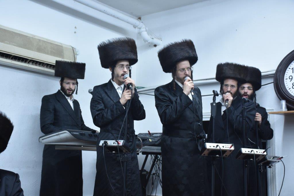 שבע ברכות בחצרות קוידינוב ולייפניק