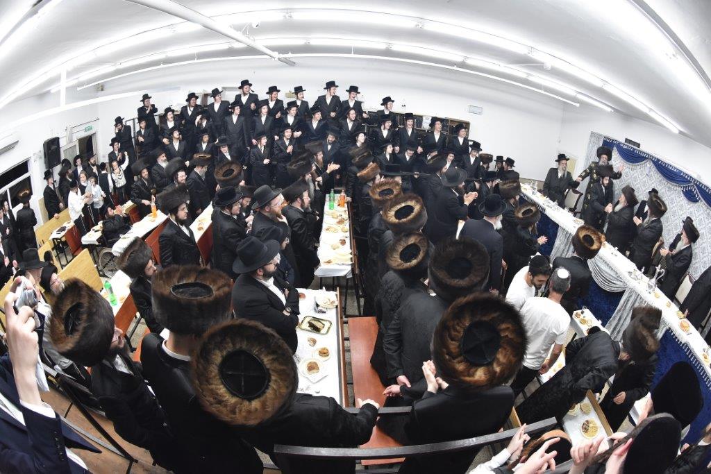 שבע ברכות בחצרות קוידינוב ולייפניק