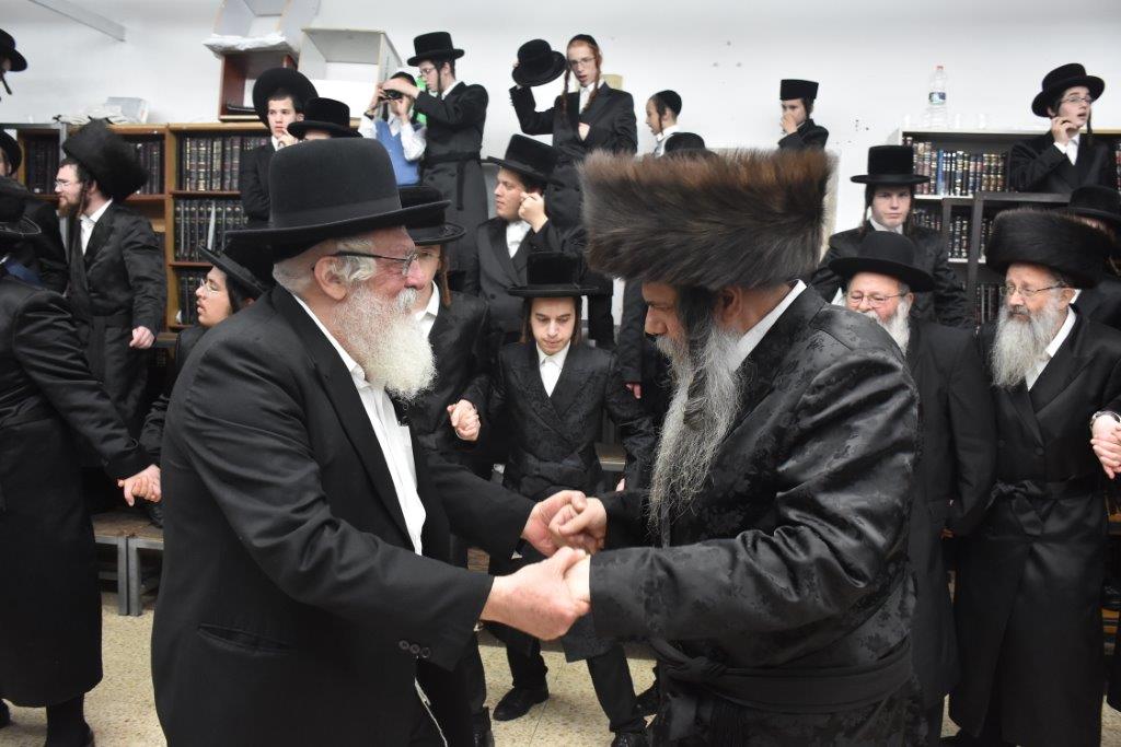 שבע ברכות בחצרות קוידינוב ולייפניק