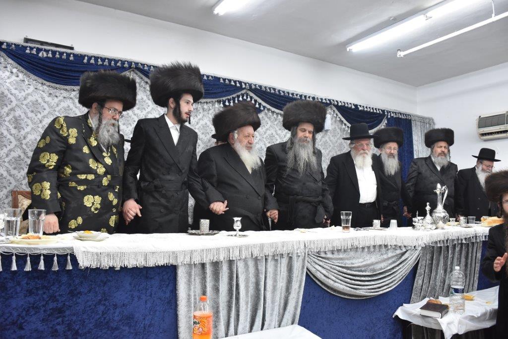 שבע ברכות בחצרות קוידינוב ולייפניק