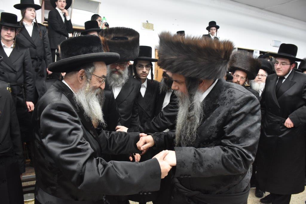 שבע ברכות בחצרות קוידינוב ולייפניק