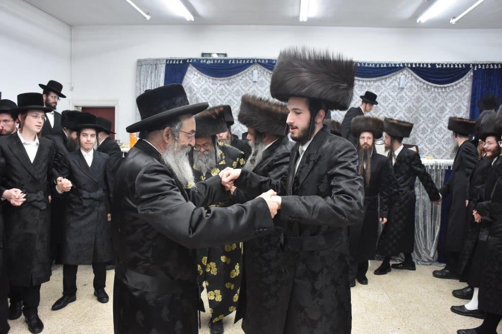 שבע ברכות בחצרות קוידינוב ולייפניק