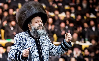 האדמו"ר מבאבוב 45