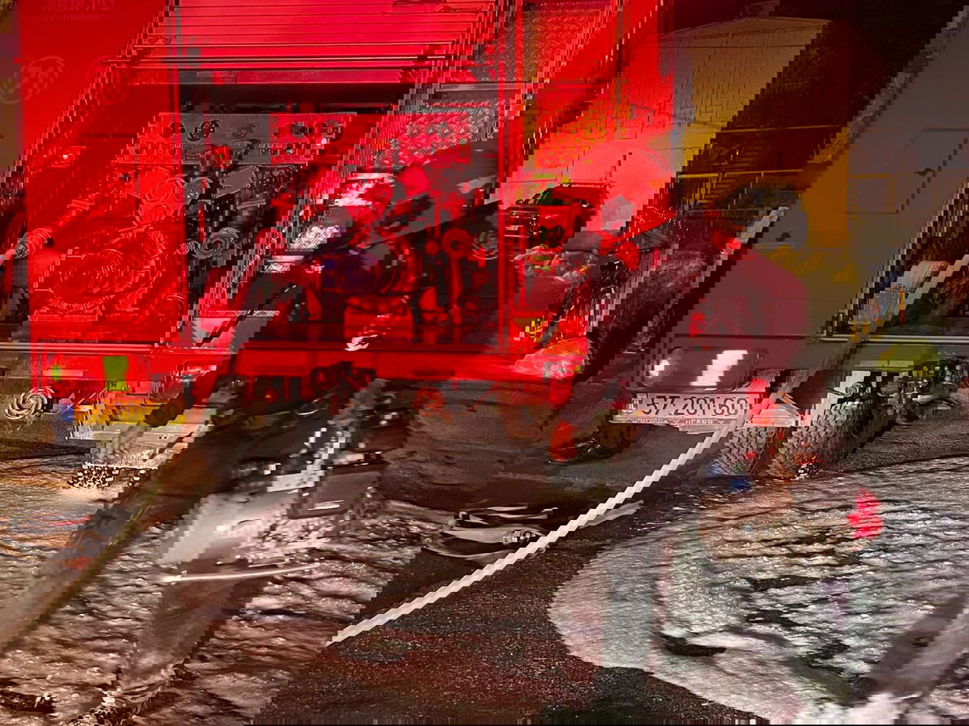 שריפה בבניין: משפחות חרדיות מחולצות