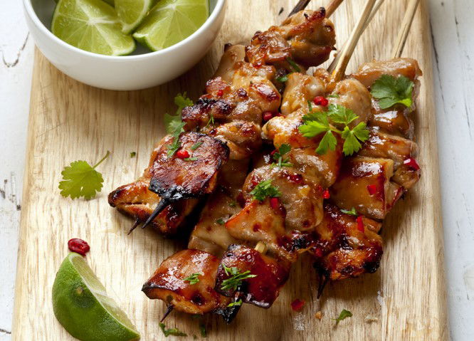 שיפודי עוף בסגנון תאילנדי