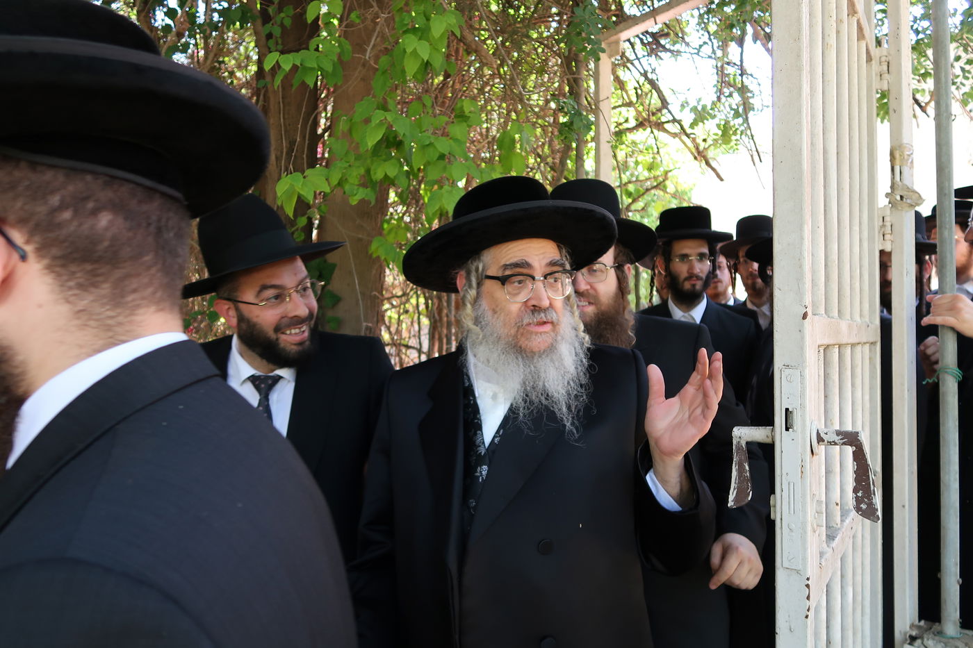 האדמו"ר מסאטמר לילדים: "כבוד בשבילי לפגוש אתכם ראשונים"