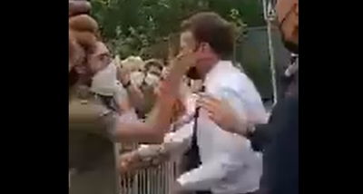 מקרון חוטף סטירה