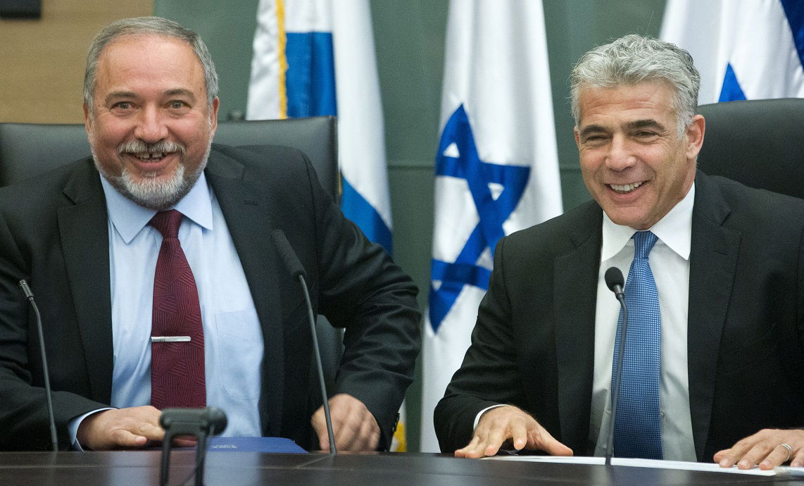 לפיד וליברמן, נותני הטון ב"ממשלת השינוי"