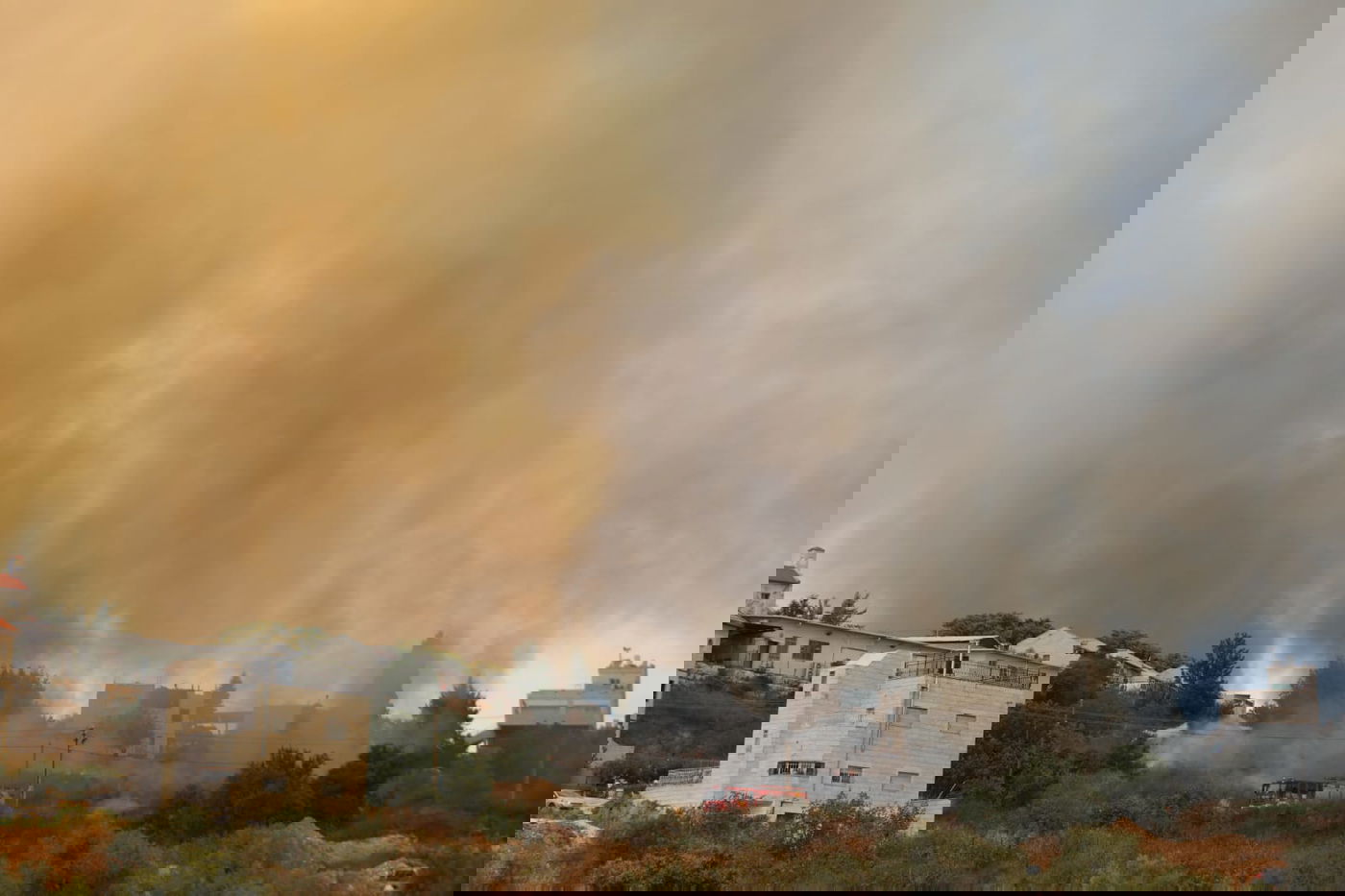 אש בוערת בהרי ירושלים; "הוסרה הסכנה מעל הישובים"