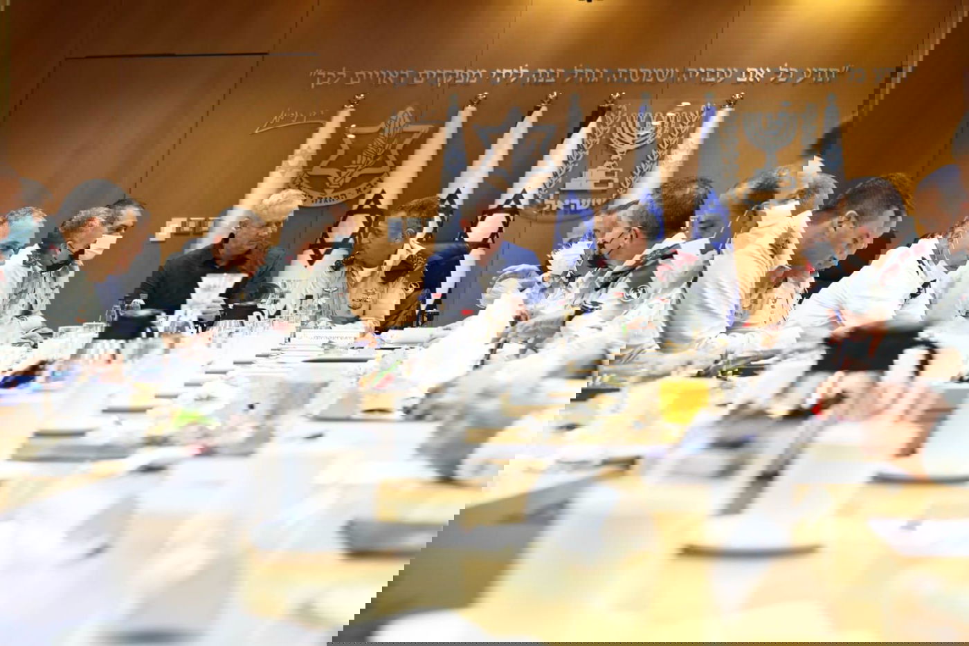 גנץ וכוכבי סיכמו את מבצע "שומר החומות"