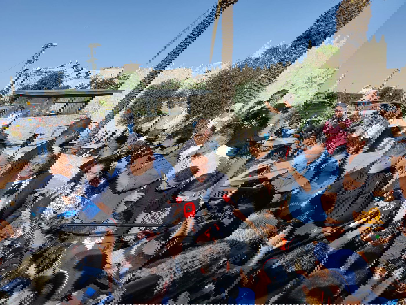 תיעוד: איתמר בן גביר התקרב לשער שכם - המהומות פרצו