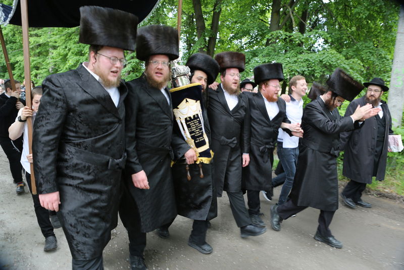 לאחר מאה שנה: ספר תורה חדש בז'יטומיר