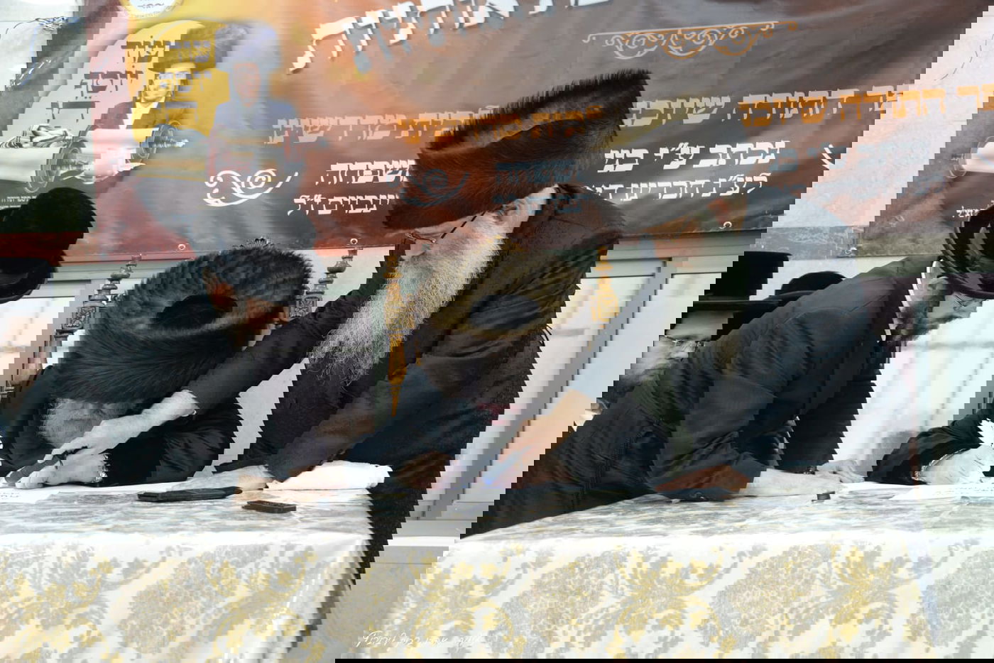 הרבי מויז'ניץ חיזק את קהילת האברך שנהרג