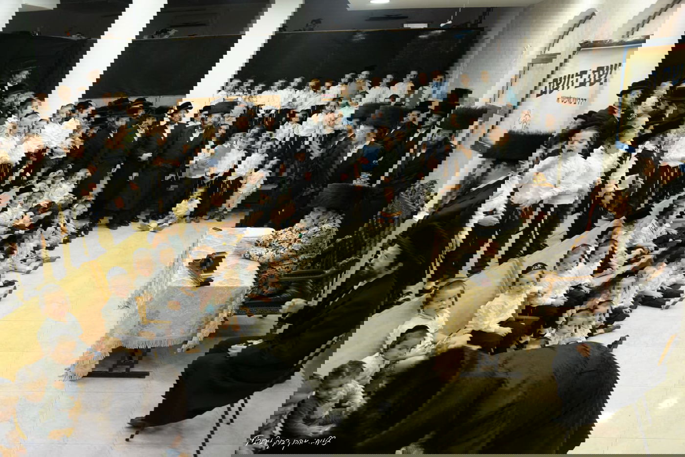 הרבי מויז'ניץ חיזק את קהילת האברך שנהרג