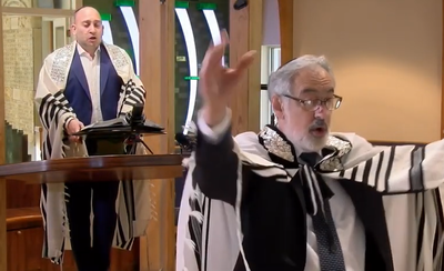 נתנאל הרשטיק והמקהלה מבצעים: "ממקומך"