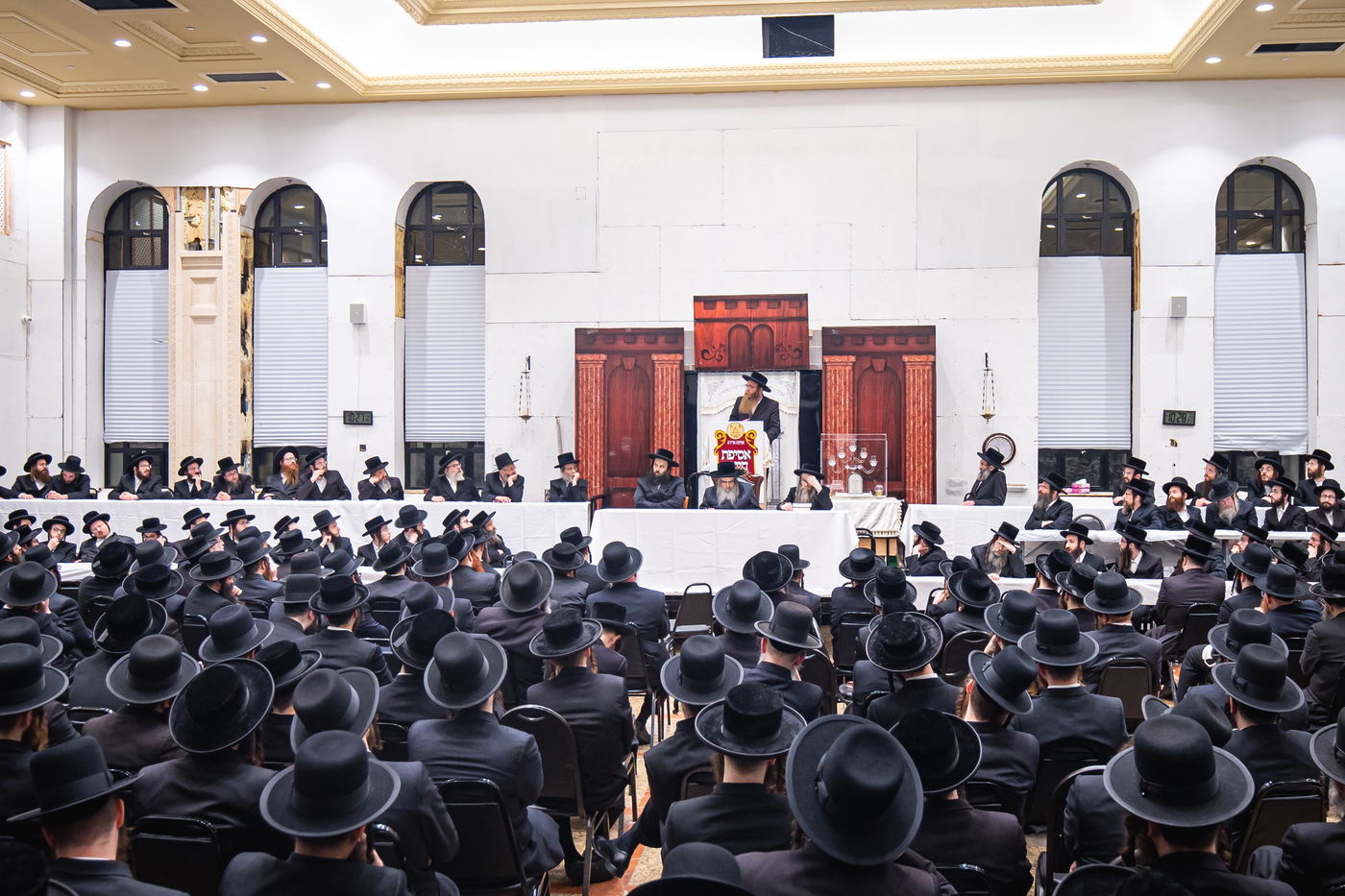 בהשתתפות האדמו"ר: בסאטמר ערכו כינוס חינוך להורים