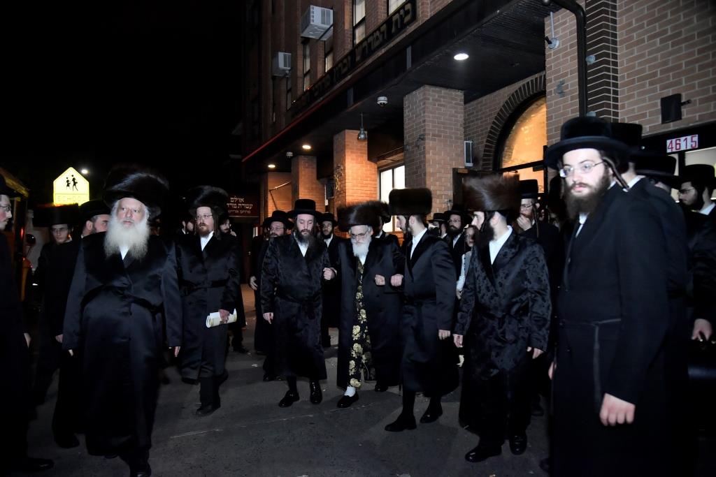 שמחות השבע ברכות לנכד האדמו"ר מויז'ניץ בארה"ב