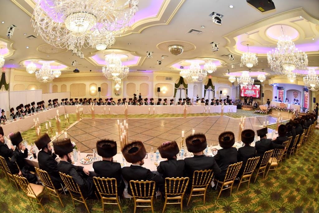 שמחות השבע ברכות לנכד האדמו"ר מויז'ניץ בארה"ב