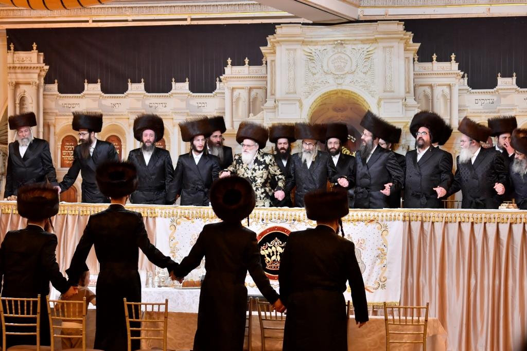 שמחות השבע ברכות לנכד האדמו"ר מויז'ניץ בארה"ב