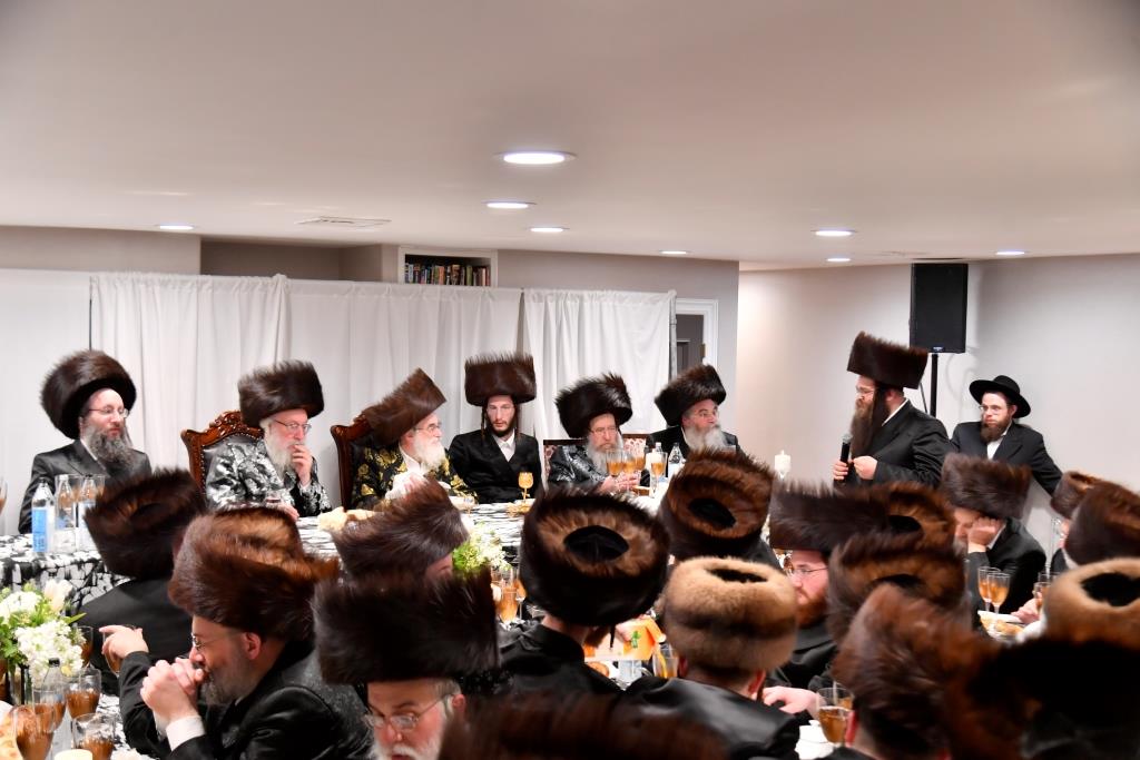 שמחות השבע ברכות לנכד האדמו"ר מויז'ניץ בארה"ב