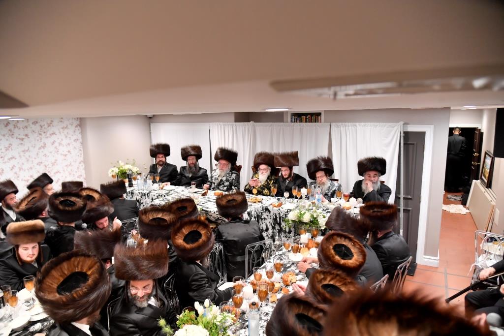 שמחות השבע ברכות לנכד האדמו"ר מויז'ניץ בארה"ב