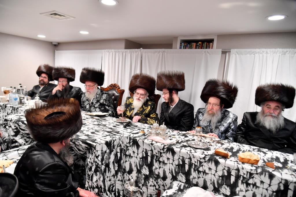 שמחות השבע ברכות לנכד האדמו"ר מויז'ניץ בארה"ב