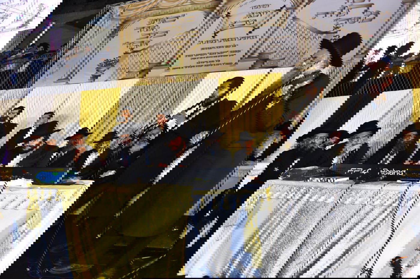 אלפים במעמד הסיומים של הינוקא בירושלים • צפו