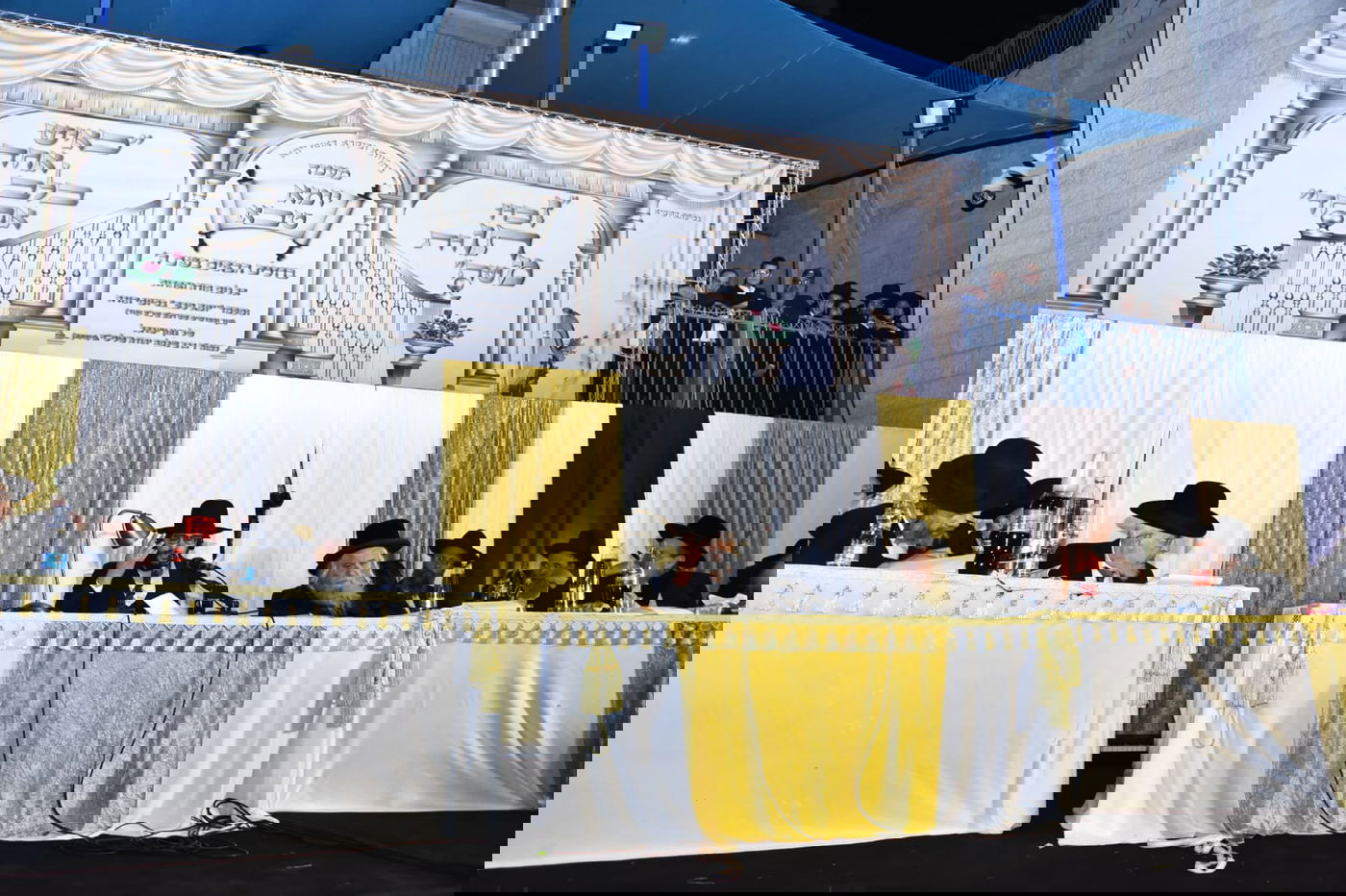 אלפים במעמד הסיומים של הינוקא בירושלים • צפו