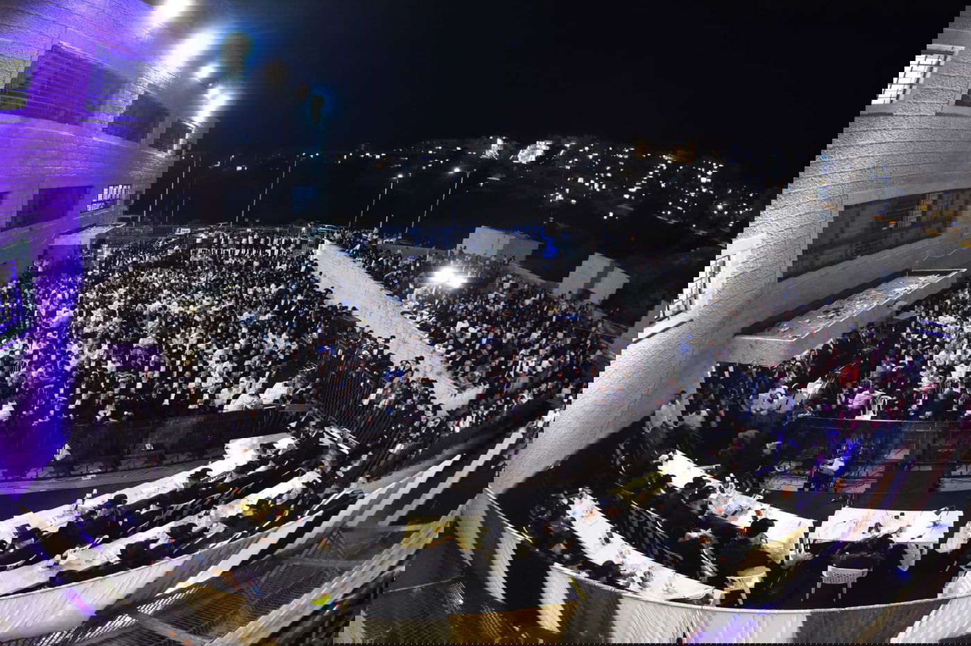 אלפים במעמד הסיומים של הינוקא בירושלים • צפו