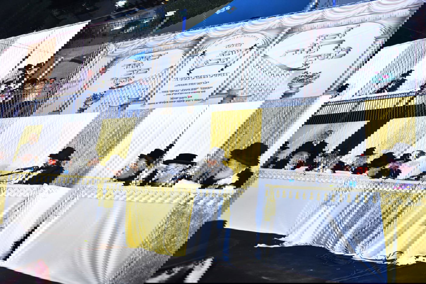 אלפים במעמד הסיומים של הינוקא בירושלים • צפו