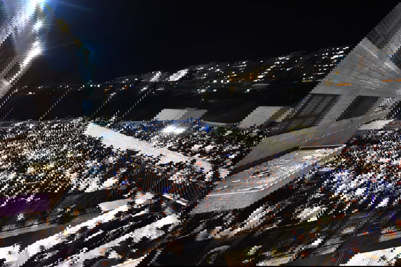 אלפים במעמד הסיומים של הינוקא בירושלים • צפו