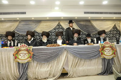 שמחת החתונה בחצרות קאמרנא - סאווראן