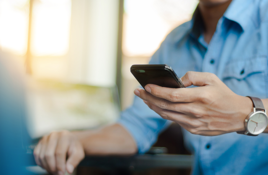 כמה פעמים ביום אתם בודקים את הטלפון הנייד שלכם?