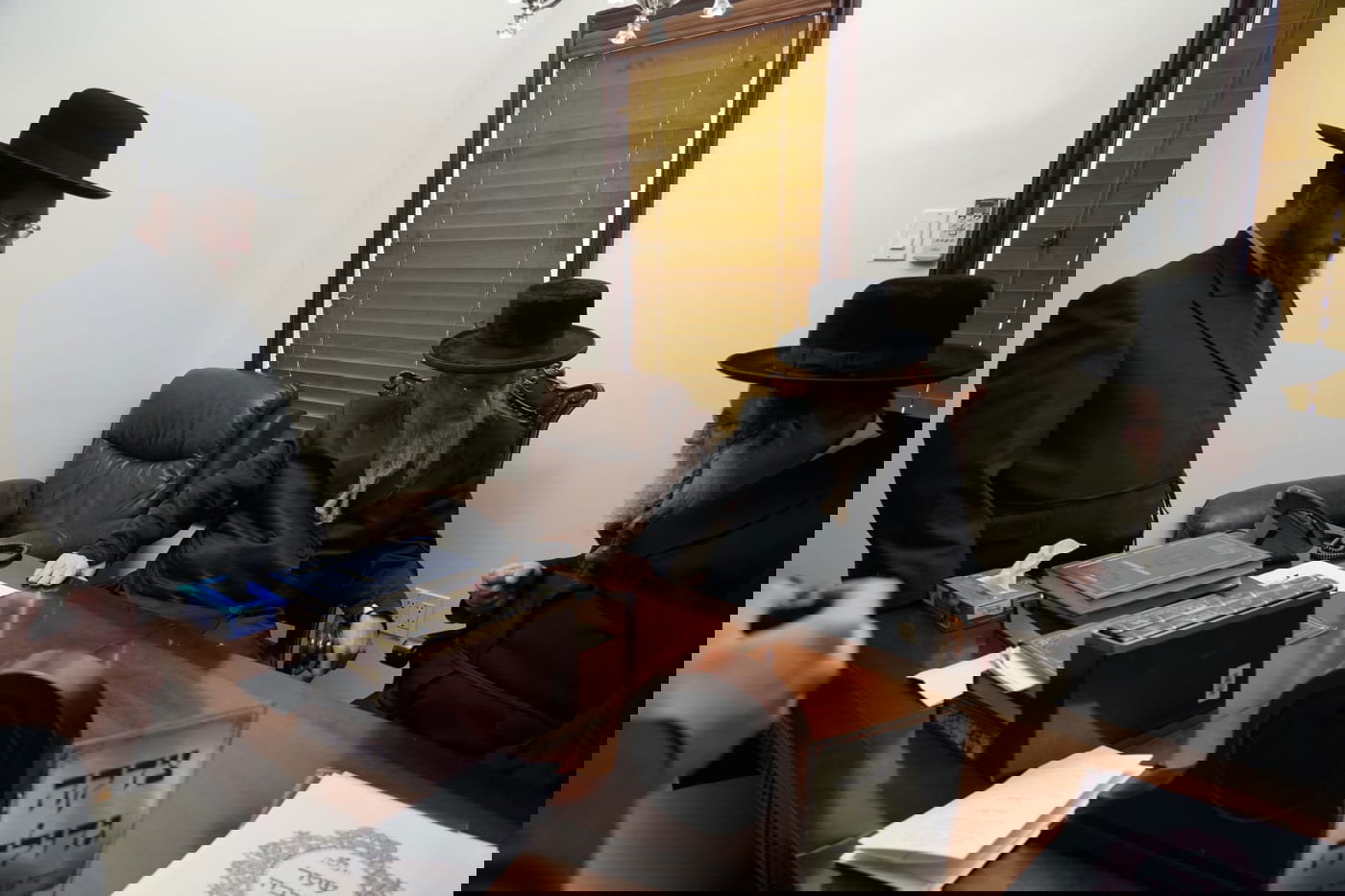 עם האדמו"ר מקאסוב