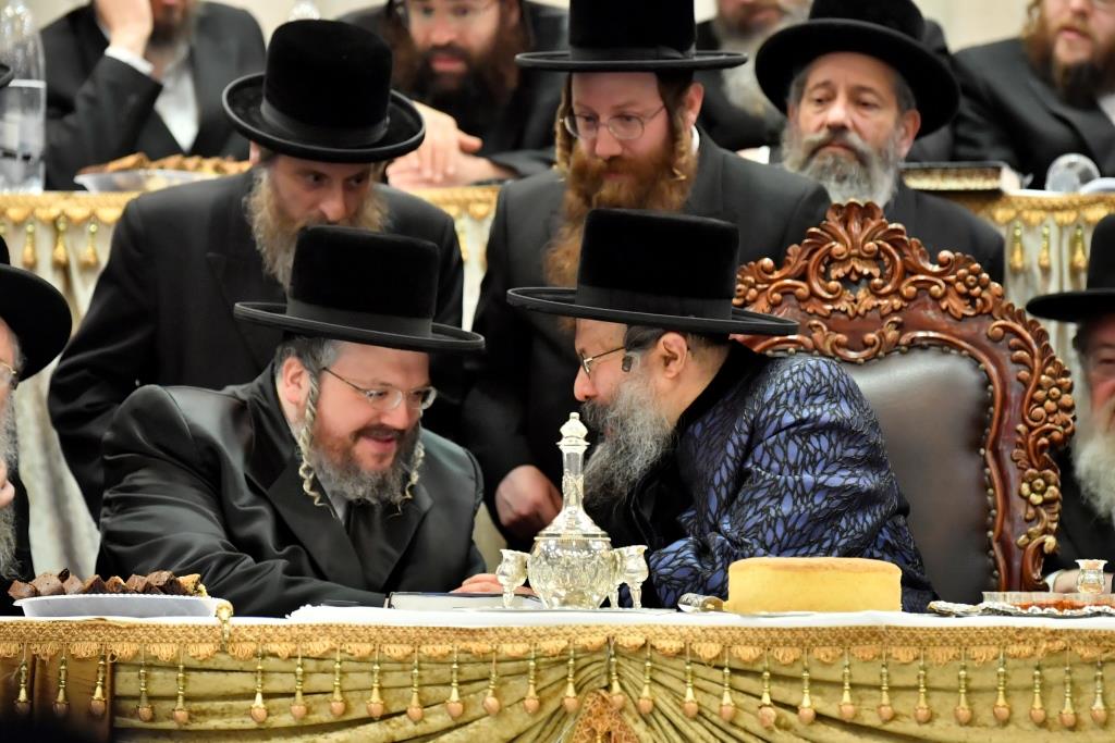 המונים קיבלו את פני הרבי מבאבוב 45