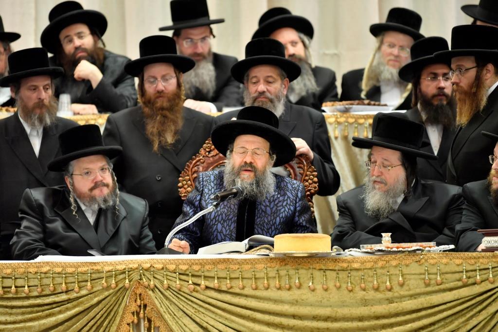 המונים קיבלו את פני הרבי מבאבוב 45