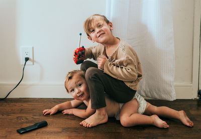 כך האחים משפיעים על הבריאות שלכם