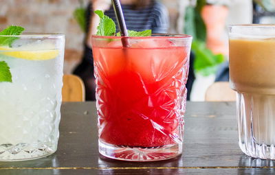 קוקטייל אבטיח עם לימון, קוקוס ונענע