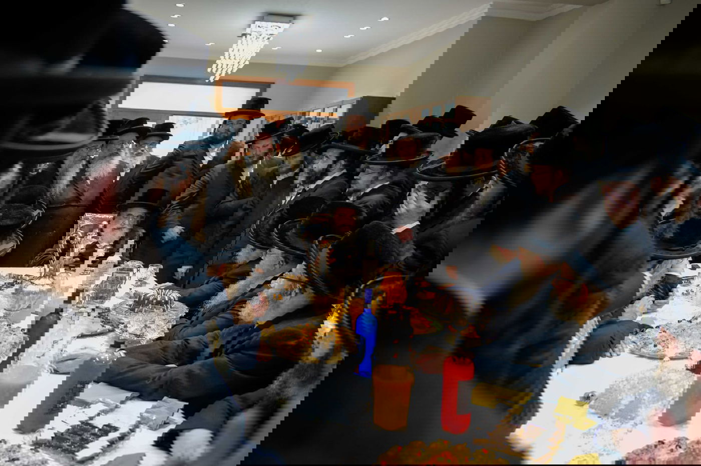 תיעוד: האדמו"ר מויז'ניץ בביקור בזק בלונדון