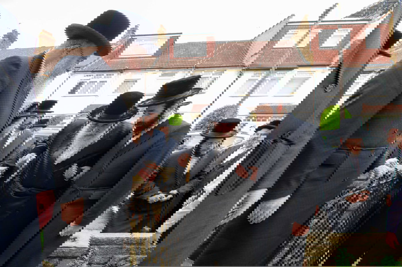 תיעוד: האדמו"ר מויז'ניץ בביקור בזק בלונדון